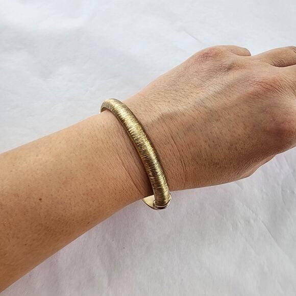 Veronese Italy Vermeil Silver 925 Brushed Hinged Scanalato Bangle Bracelet New - Picture 5 of 7